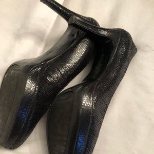 Calvin Klein Snakeprint Pumps